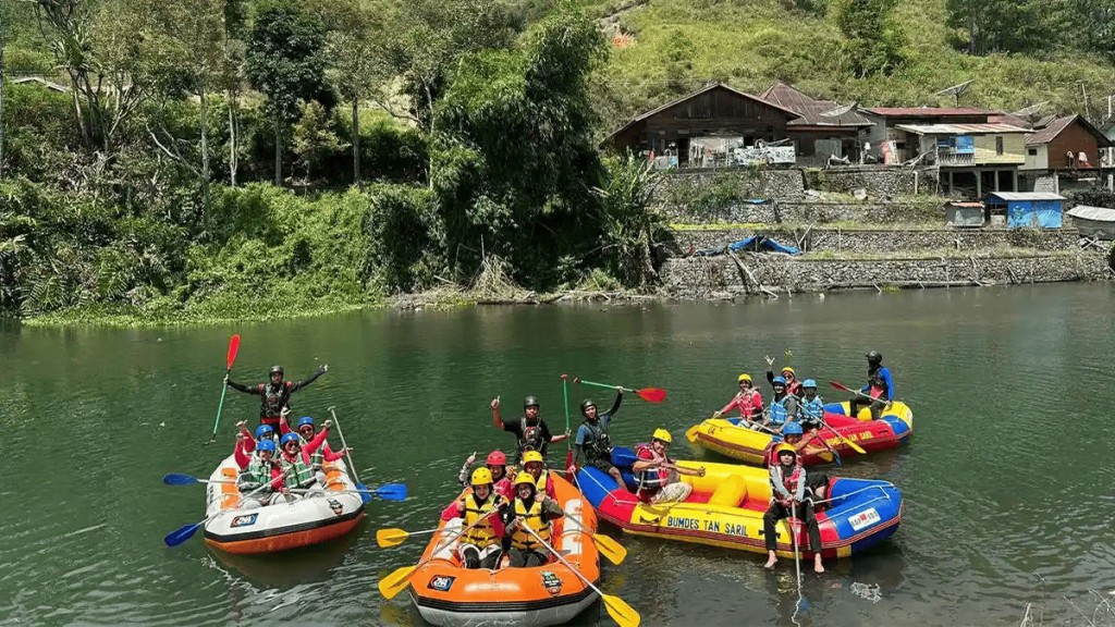 wisata arung jeram